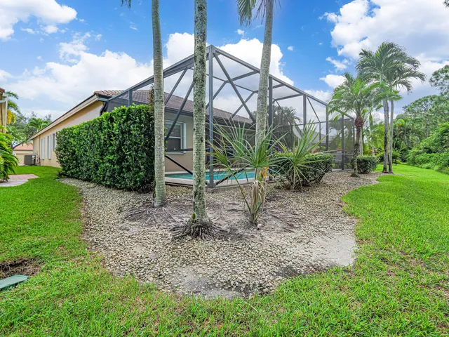 $615,000 | 6871 Southeast Twin Oaks Circle, Stuart, FL 34997