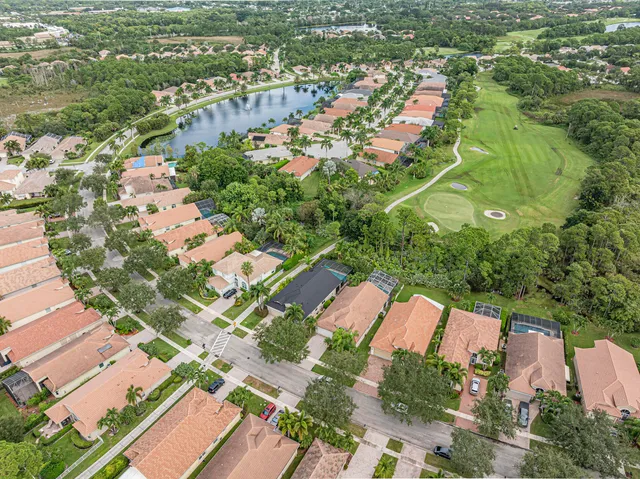 $615,000 | 6871 Southeast Twin Oaks Circle, Stuart, FL 34997