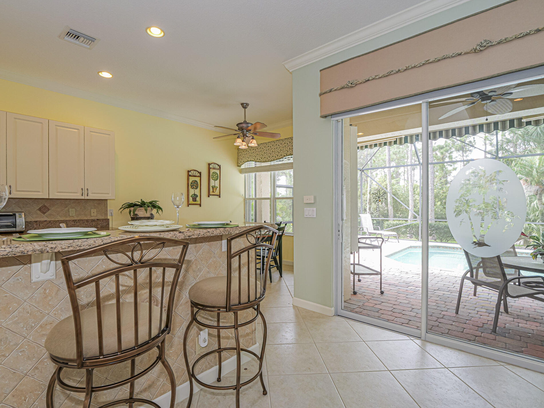 6871 Southeast Twin Oaks Circle Stuart, FL 34997 - Photo 10 of 34 Kitchen