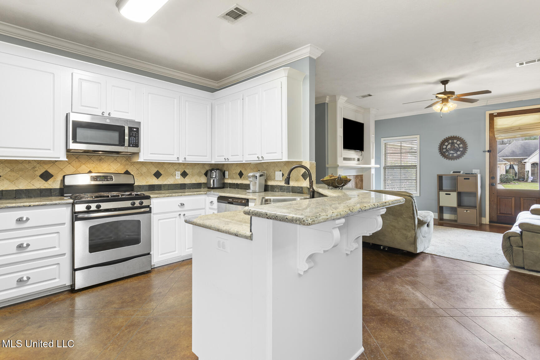 129 Greenfield Ridge Drive Brandon, MS 39042 - Photo 11 of 27 129 Greenfield Ridge-5