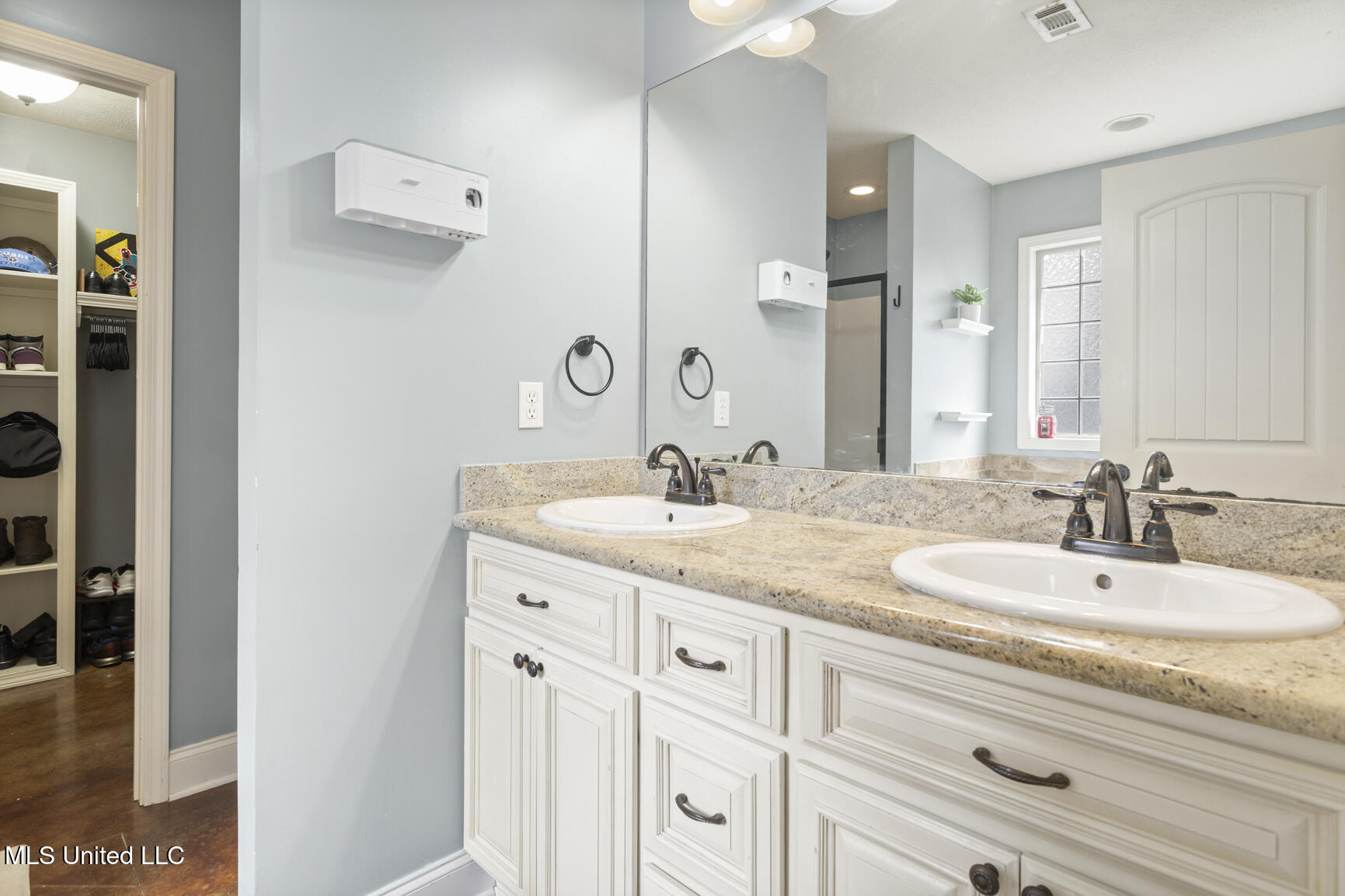 129 Greenfield Ridge Drive Brandon, MS 39042 - Photo 15 of 27 129 Greenfield Ridge-9