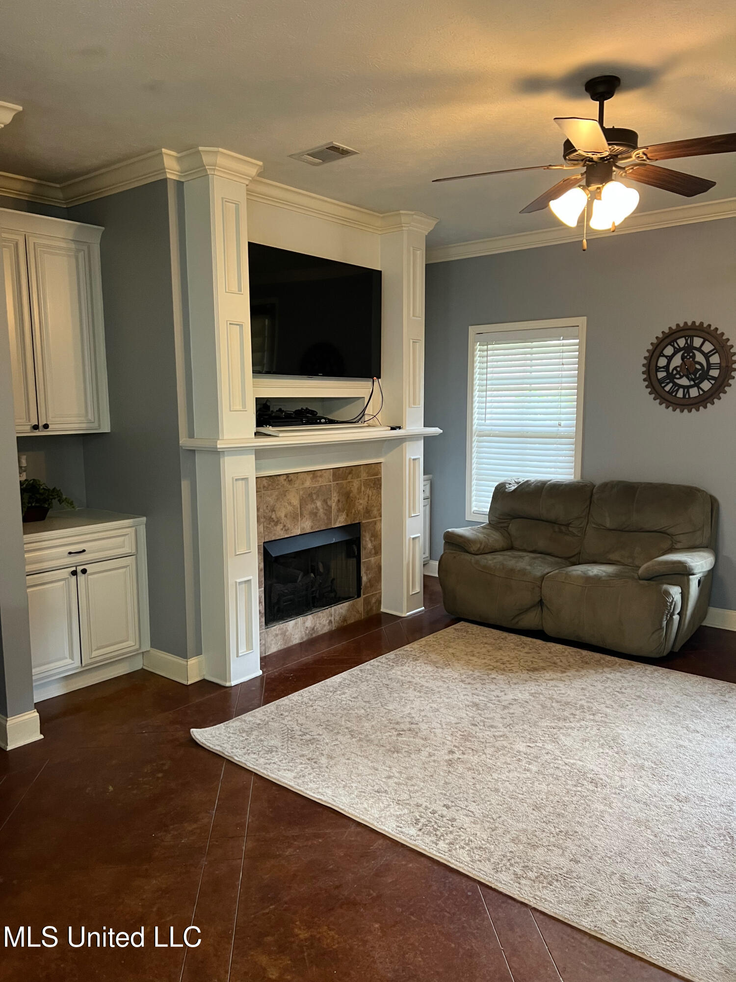 129 Greenfield Ridge Drive Brandon, MS 39042 - Photo 8 of 27 IMG_2704