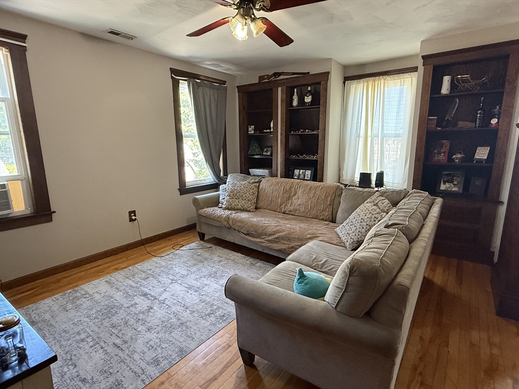57 Vale Street, Unit 3 Worcester, MA 01604 - Photo 2 of 14