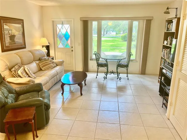 $264,900 | 2220 Spanish Drive, Unit 14, Clearwater, FL 33763