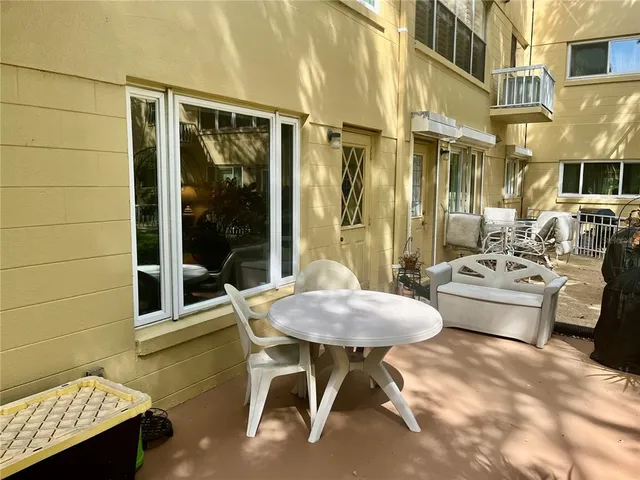 $264,900 | 2220 Spanish Drive, Unit 14, Clearwater, FL 33763