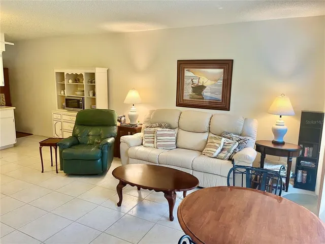 $264,900 | 2220 Spanish Drive, Unit 14, Clearwater, FL 33763
