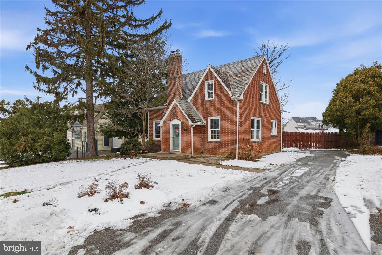 845 Paramount Avenue Lancaster, PA 17602 - Photo 3 of 49 a view of a house with a yard