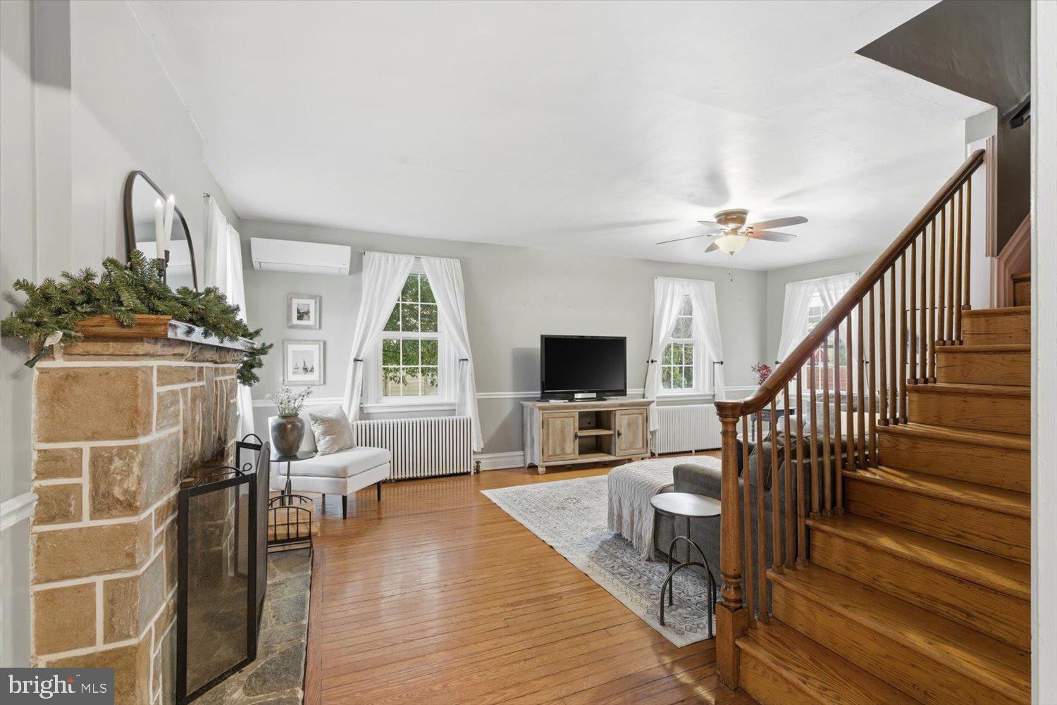 845 Paramount Avenue Lancaster, PA 17602 - Photo 6 of 49 a living room with furniture and a flat screen tv