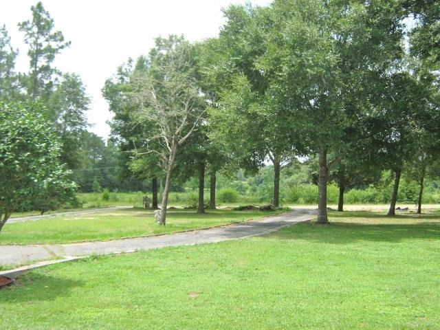 2250 Jacks Branch Road Cantonment, FL 32533 - Photo 35 of 42