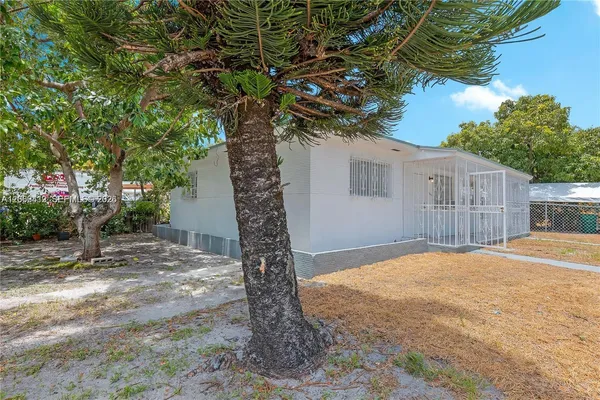 $719,000 | 5800 Northeast 3rd Avenue, Miami, FL 33137