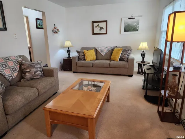 $89,900 | 148 Pearl Street, Elizabethtown, IL 62931