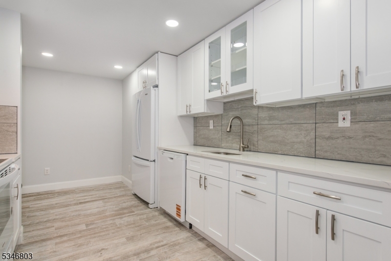 446 Passaic Street, Unit 3F Hackensack, NJ 07601 - Photo 4 of 21