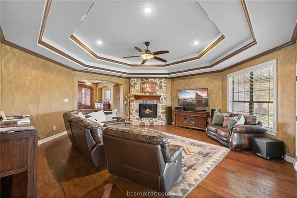 $2,449,950 | 16316 County Road 436, Somerville, TX 77879