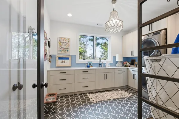 $2,350,000 | 1198 Edgewater Trail, Toccoa, GA 30577
