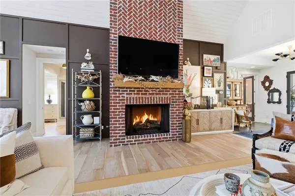 $2,350,000 | 1198 Edgewater Trail, Toccoa, GA 30577