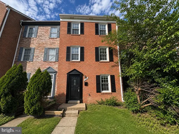 $2,700 | 2930 Wetherburn Court, Woodbridge, VA 22191