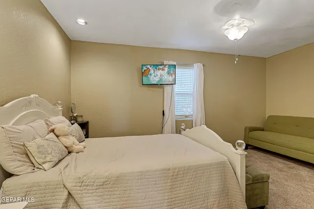 $650,000 | 5716 Kingsfield Avenue, El Paso, TX 79912