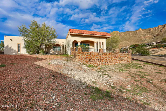 $650,000 | 5716 Kingsfield Avenue, El Paso, TX 79912