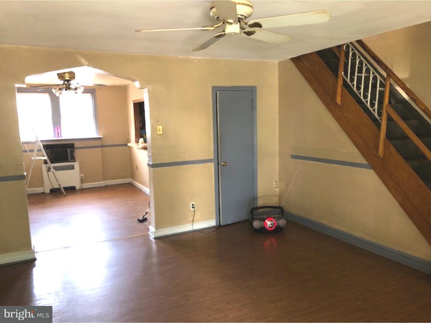 6722 Rutland Street Philadelphia, PA 19149 - Photo 2 of 7 Living Room