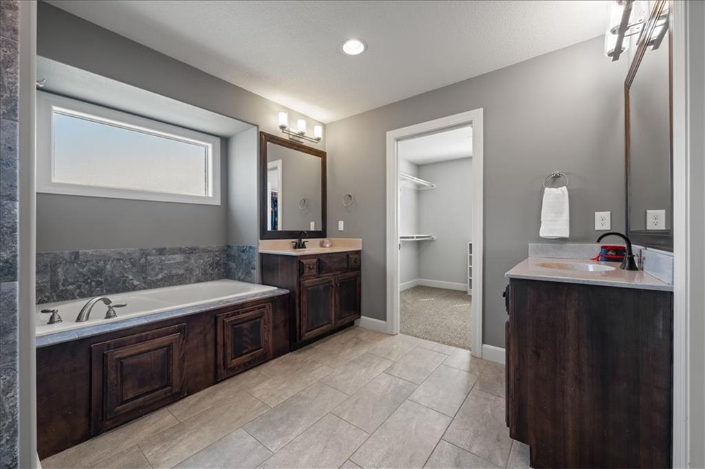 16154 South Canton Street Gardner, KS 66030 - Photo 6 of 17