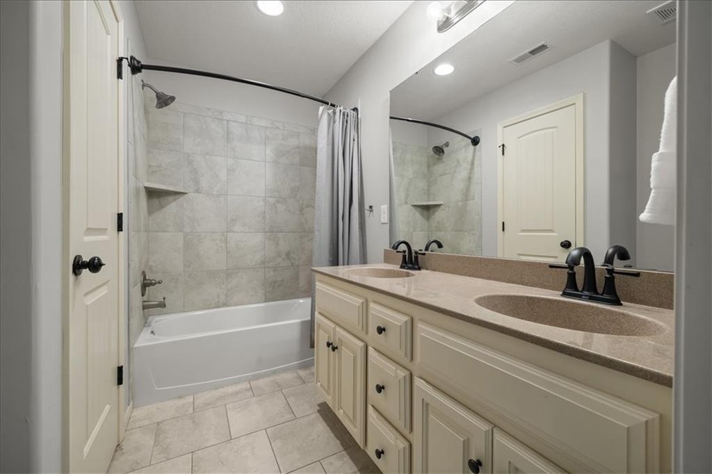 16154 South Canton Street Gardner, KS 66030 - Photo 9 of 17