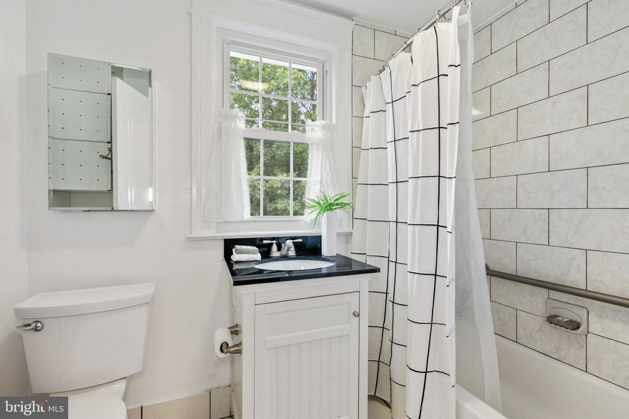 6108 River Road Bethesda, MD 20817 - Photo 26 of 41 Full bath on level 2