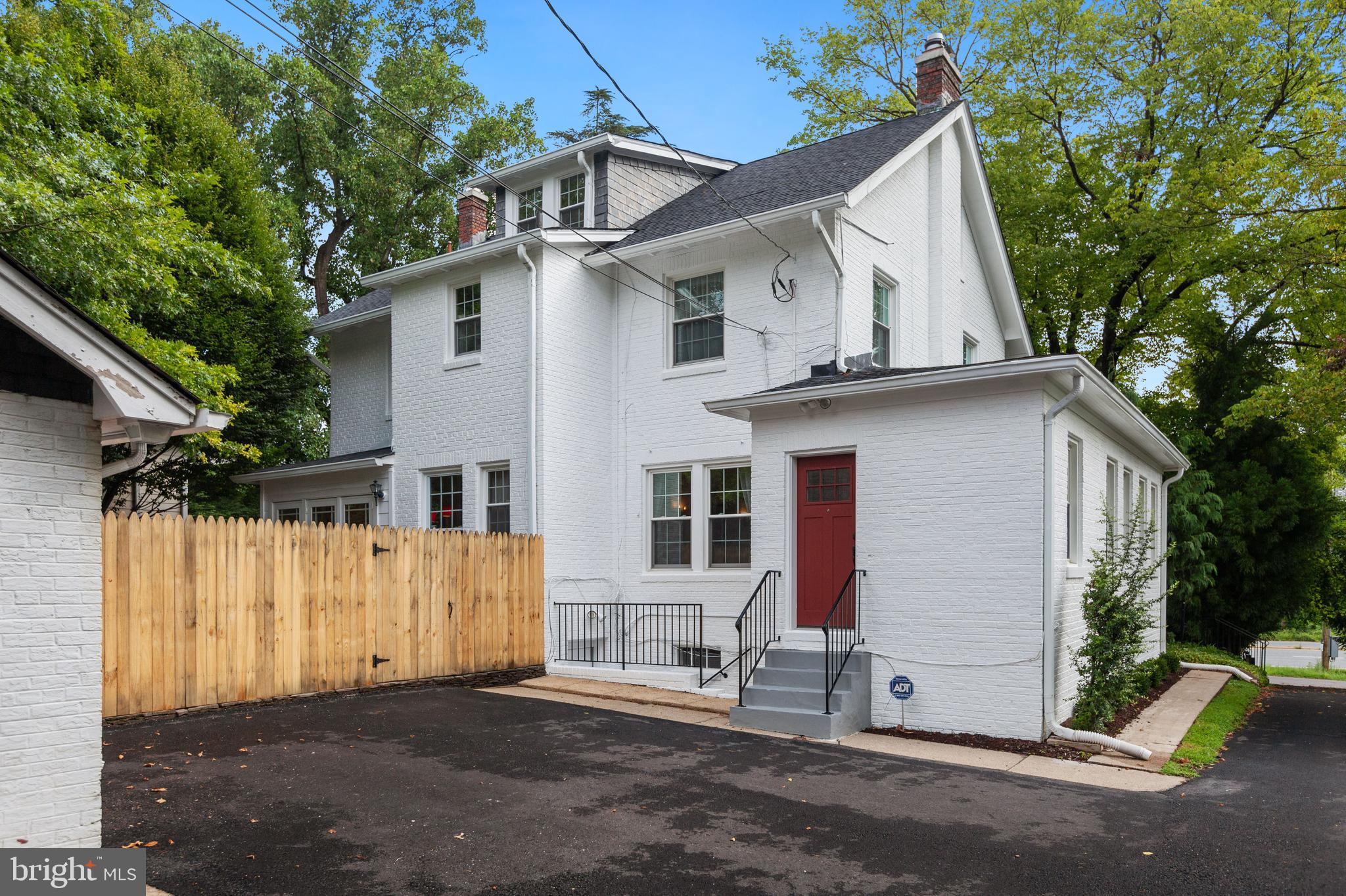 6108 River Road Bethesda, MD 20817 - Photo 35 of 41 Rear elevation