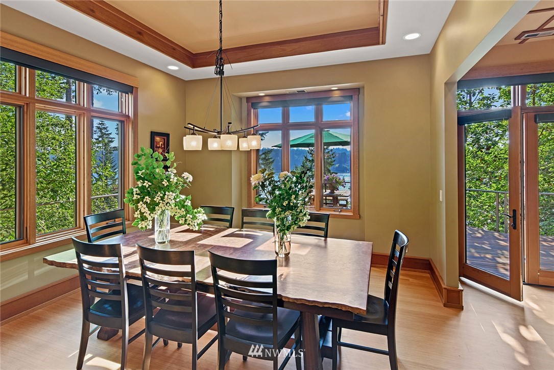 8253 Hansen Road Northeast Bainbridge Island, WA 98110 - Photo 8 of 40