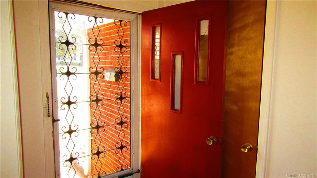 4901 Cheviot Road Charlotte, NC 28269 - Photo 5 of 23 a view of entryway