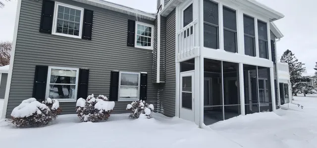 $150,000 | 2510 Village Lane, Unit A, Oshkosh, WI 54904