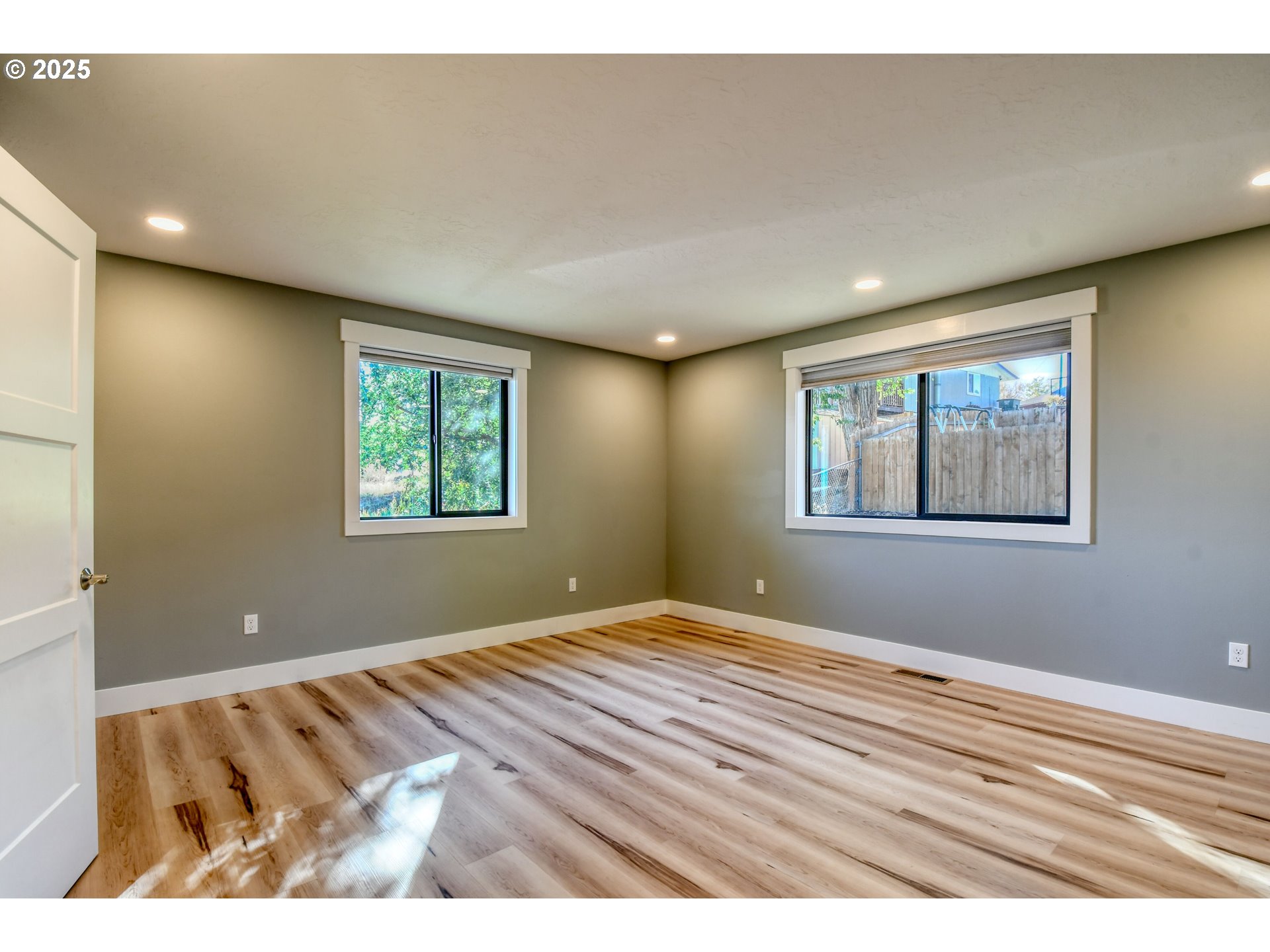 2716 Southwest Hailey Avenue Pendleton, OR 97801 - Photo 13 of 40 a view of an empty room with a window