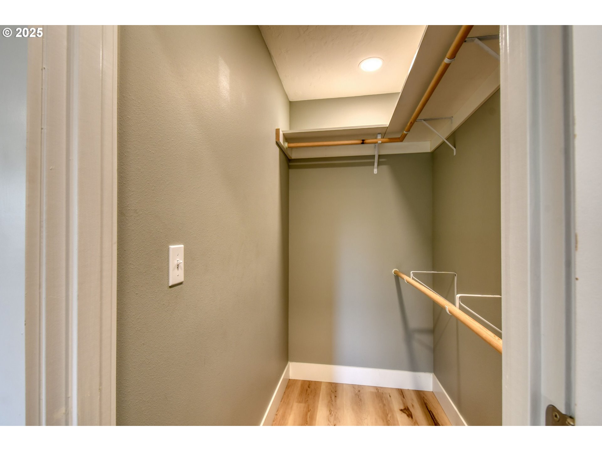 2716 Southwest Hailey Avenue Pendleton, OR 97801 - Photo 19 of 40 a view of an empty room