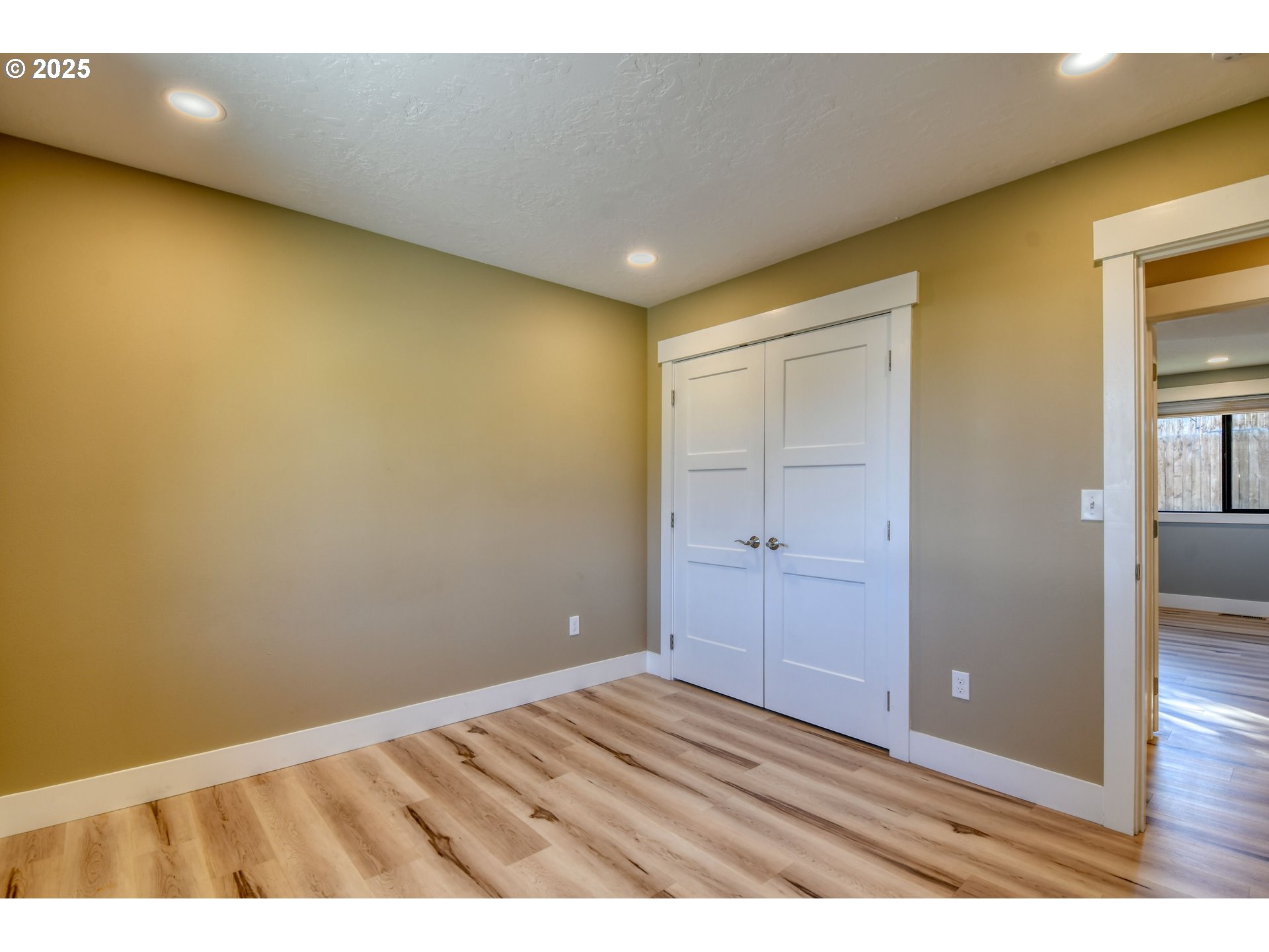 2716 Southwest Hailey Avenue Pendleton, OR 97801 - Photo 21 of 40 a view of an empty room