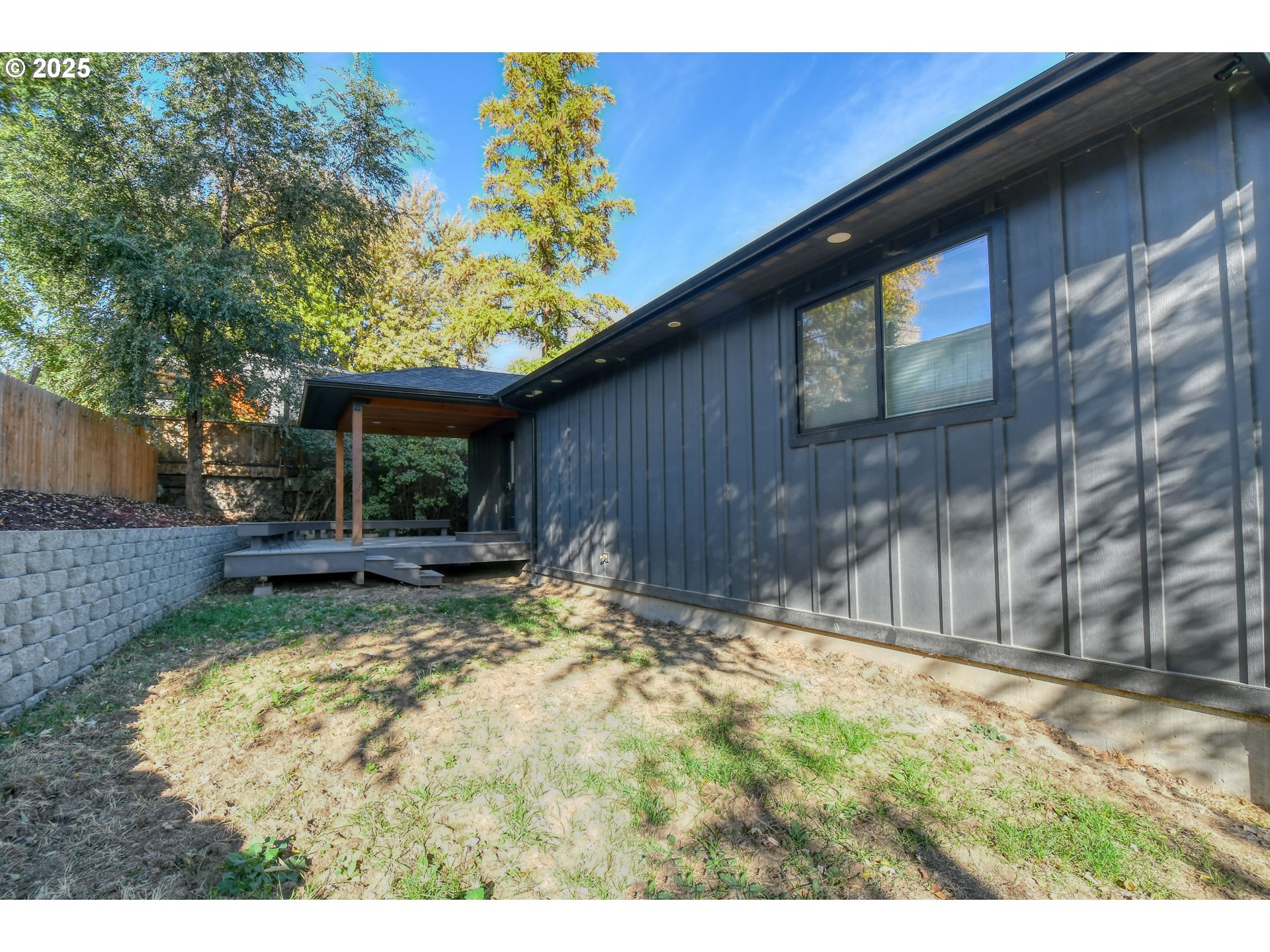 2716 Southwest Hailey Avenue Pendleton, OR 97801 - Photo 32 of 40 a backyard of a house with table and chairs