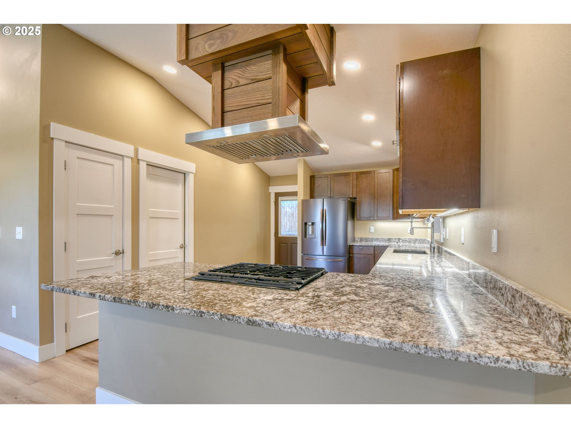 2716 Southwest Hailey Avenue Pendleton, OR 97801 - Photo 9 of 40 a view of a living room and bathroom