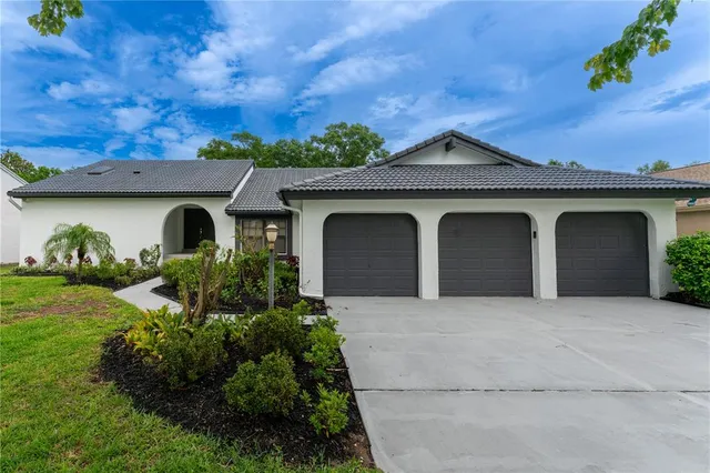$629,000 | 6019 Crystal View Drive, Orlando, FL 32819