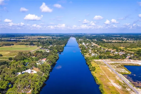 $459,900 | 881 General D MacArthur Avenue, LaBelle, FL 33935