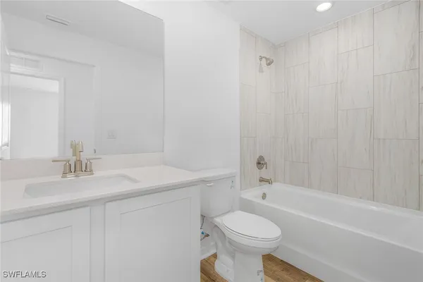 $459,900 | 881 General D MacArthur Avenue, LaBelle, FL 33935