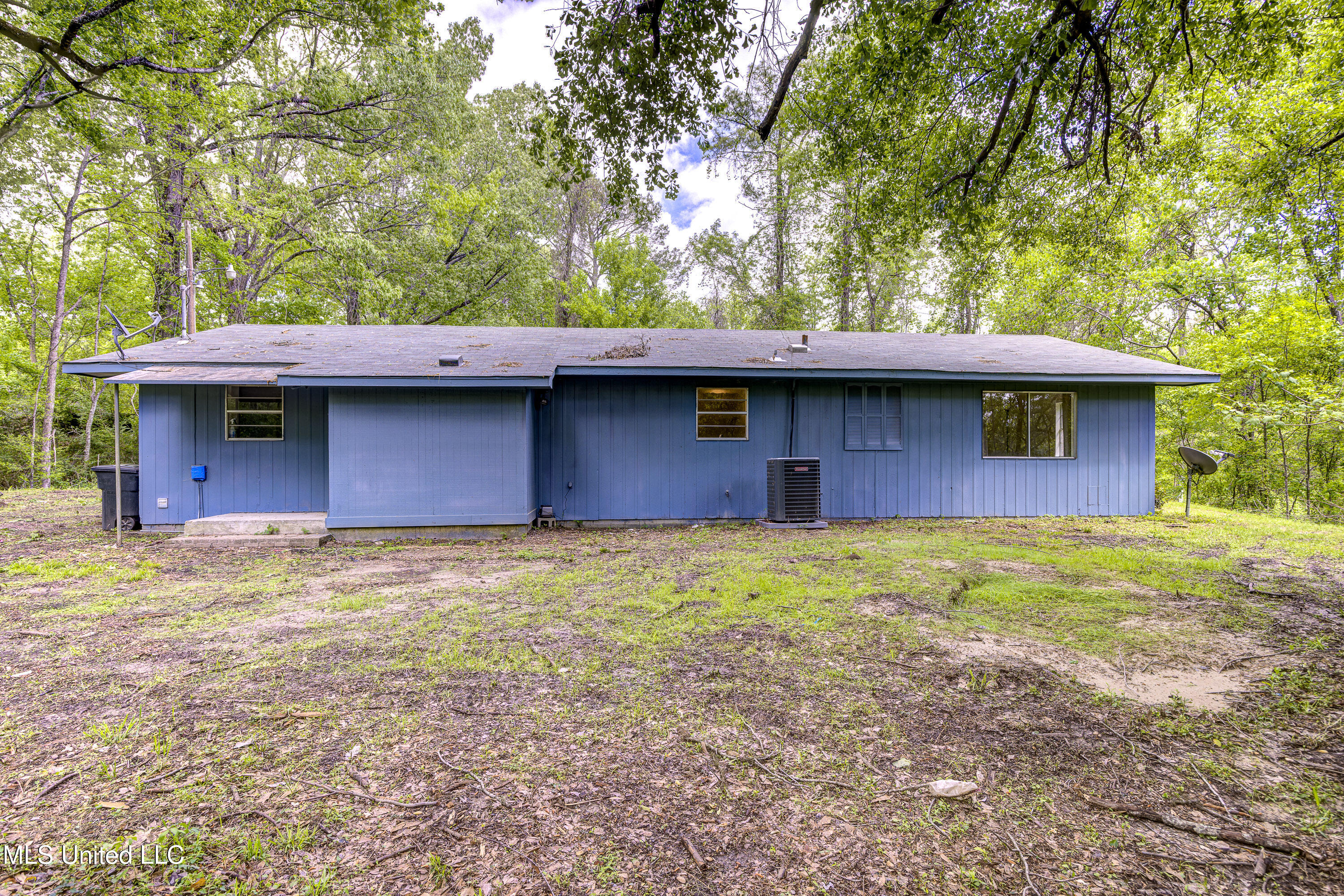 5400 Jeff Davis Road Vicksburg, MS 39180 - Photo 19 of 20 Rear View