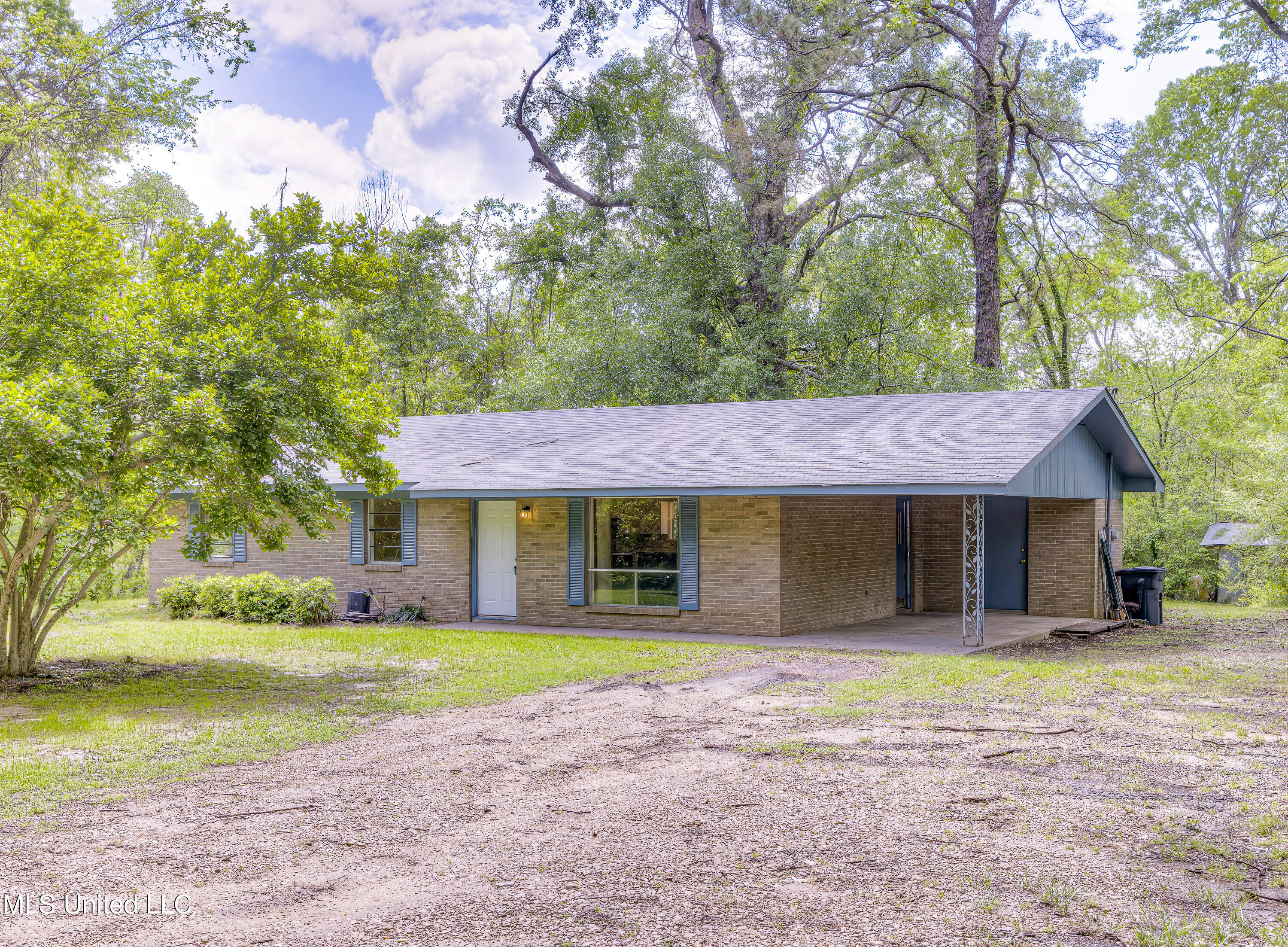 5400 Jeff Davis Road Vicksburg, MS 39180 - Photo 2 of 20 Main View
