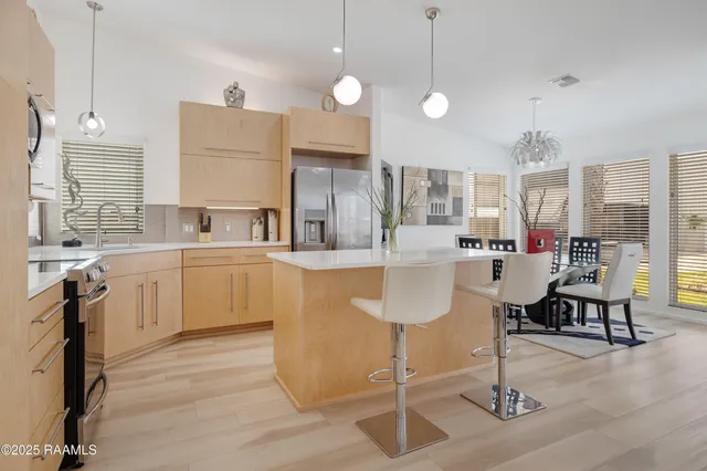 $445,000 | 3703 Daspit Road, New Iberia, LA 70563