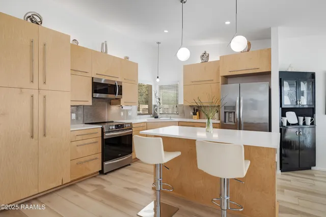 $445,000 | 3703 Daspit Road, New Iberia, LA 70563