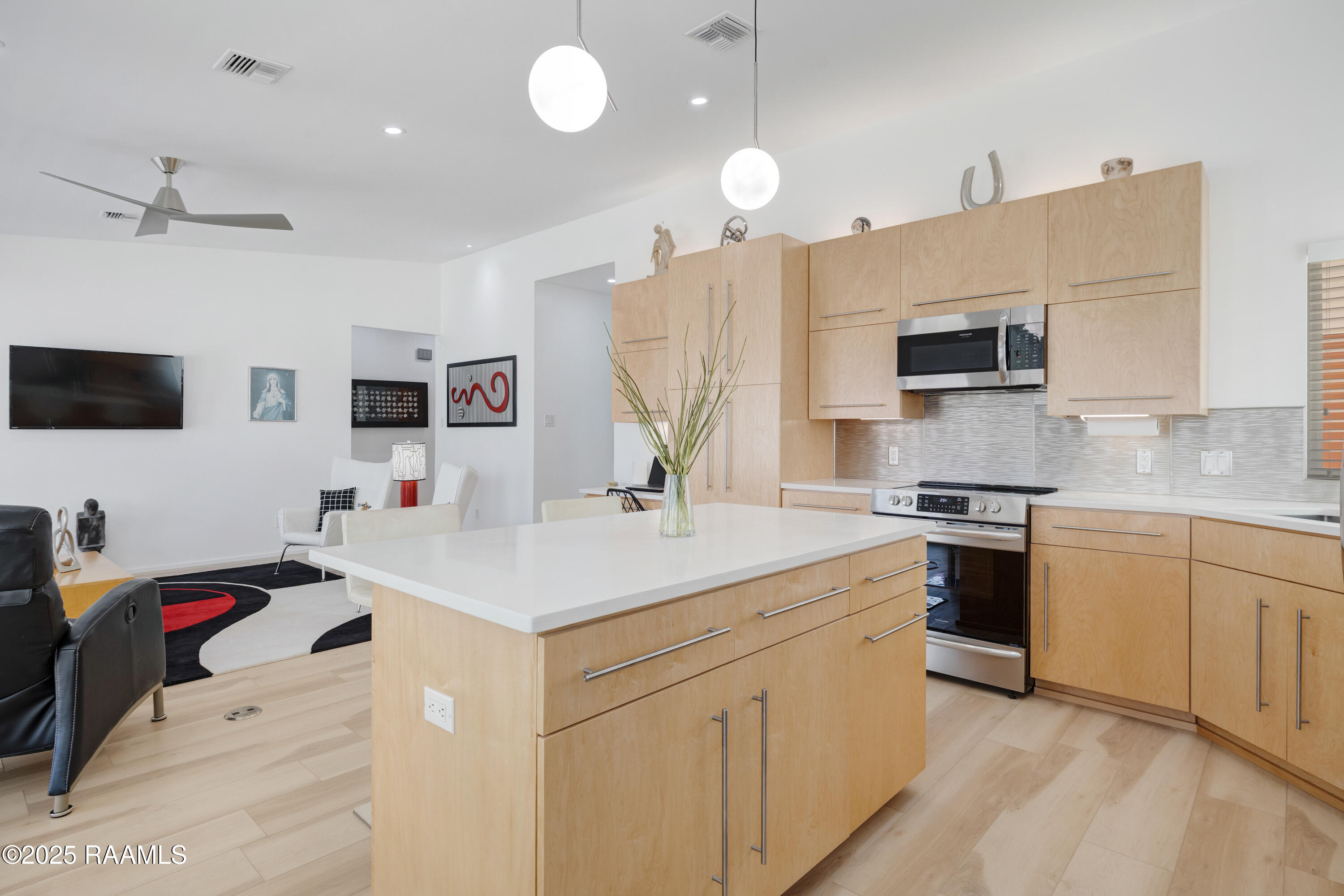 3703 Daspit Road New Iberia, LA 70563 - Photo 12 of 43 Kitchen