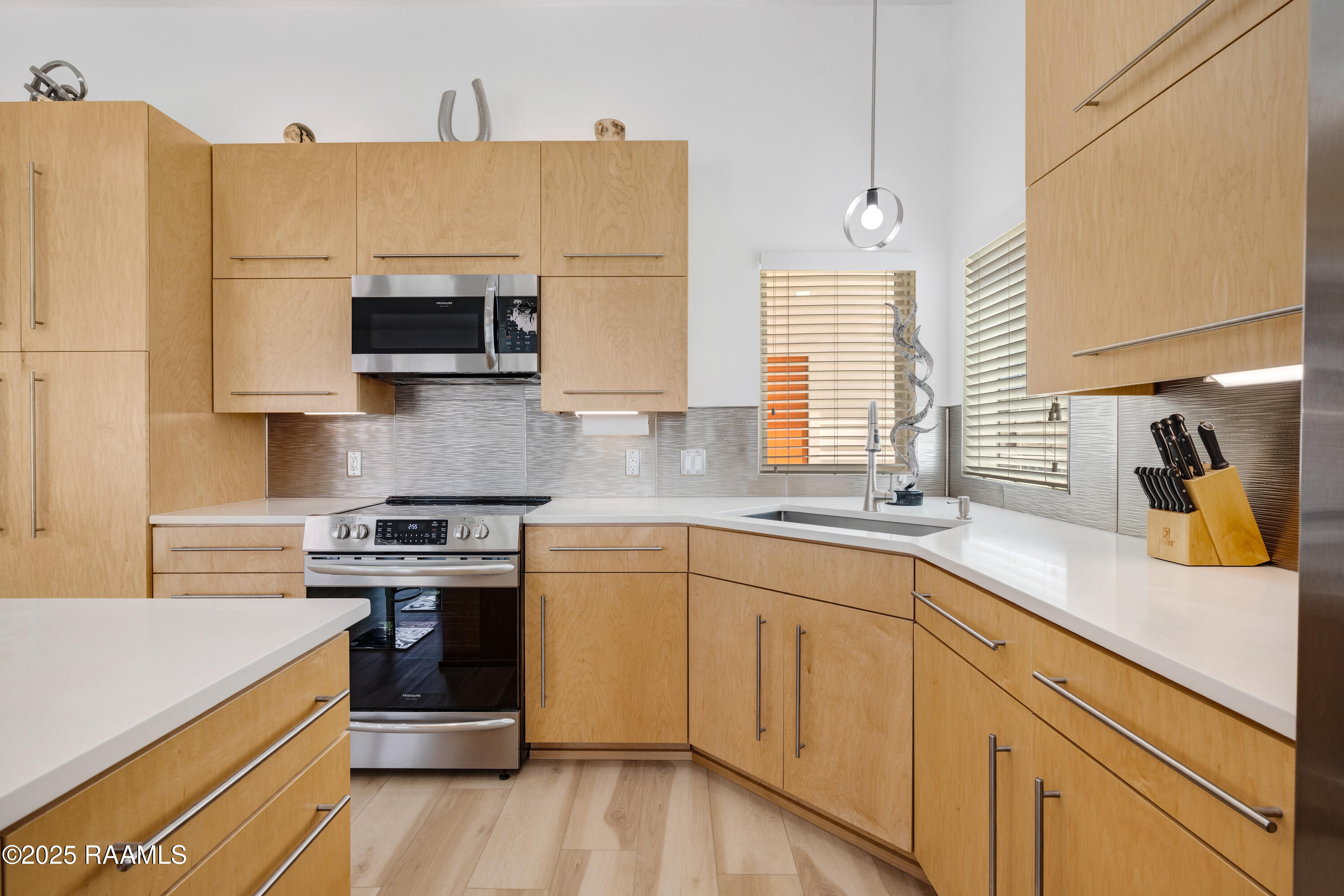 3703 Daspit Road New Iberia, LA 70563 - Photo 13 of 43 Kitchen