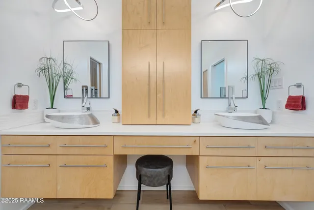 $445,000 | 3703 Daspit Road, New Iberia, LA 70563