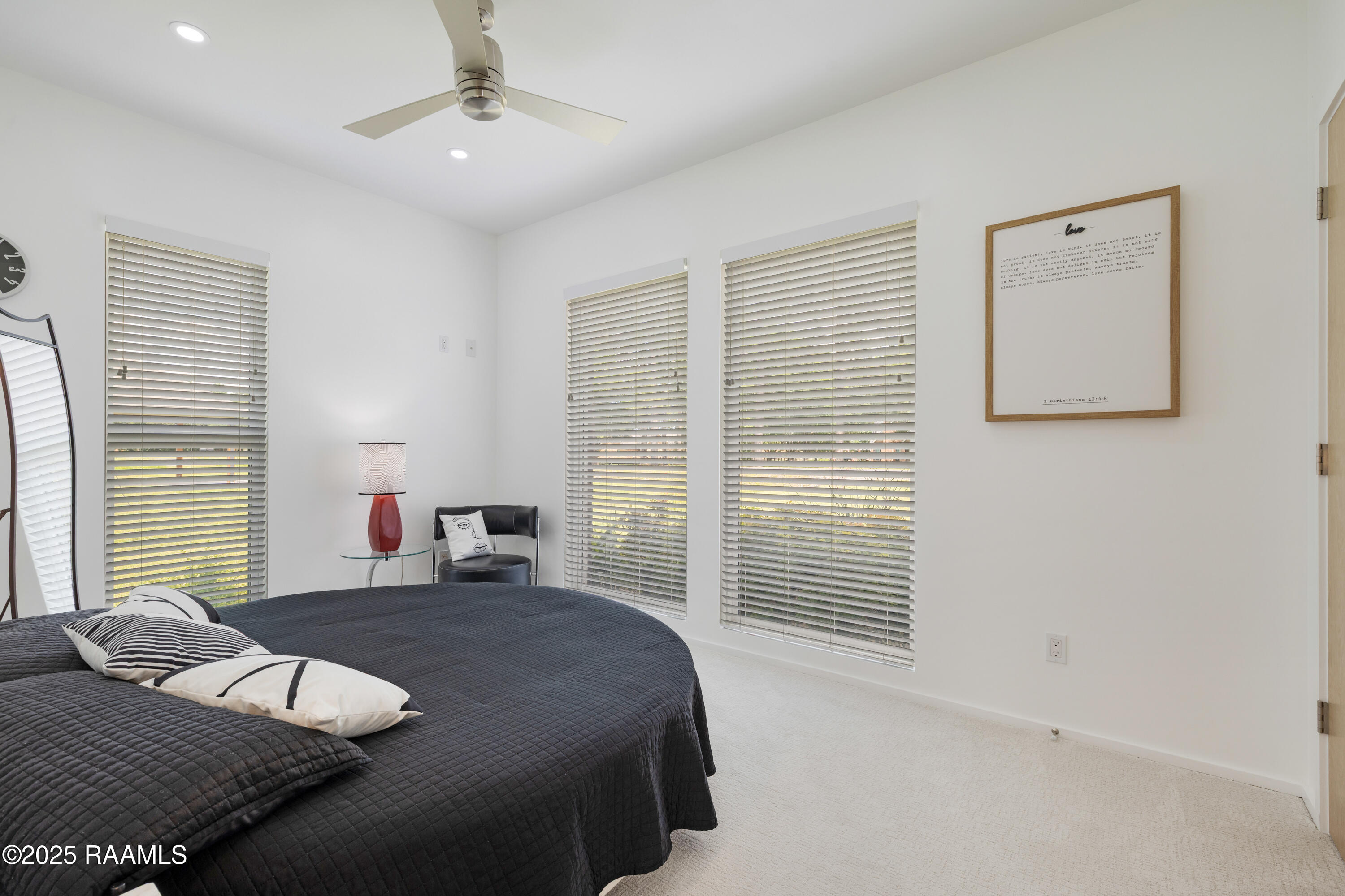 3703 Daspit Road New Iberia, LA 70563 - Photo 25 of 43 Guest Bedroom