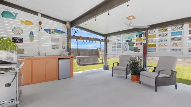 $445,000 | 3703 Daspit Road, New Iberia, LA 70563