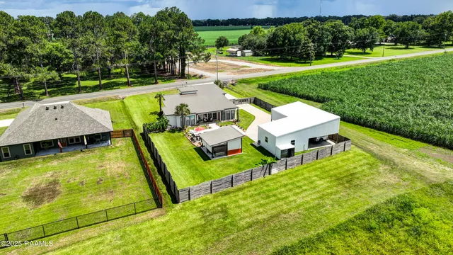 $445,000 | 3703 Daspit Road, New Iberia, LA 70563