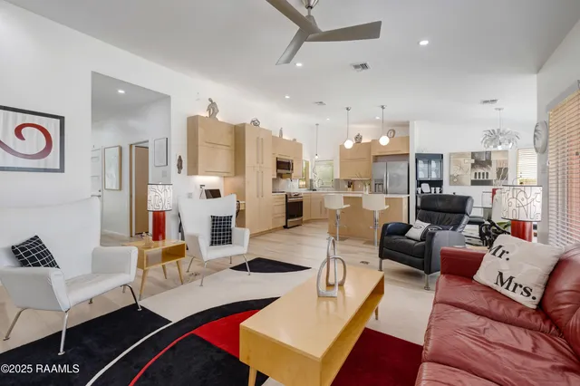 $445,000 | 3703 Daspit Road, New Iberia, LA 70563