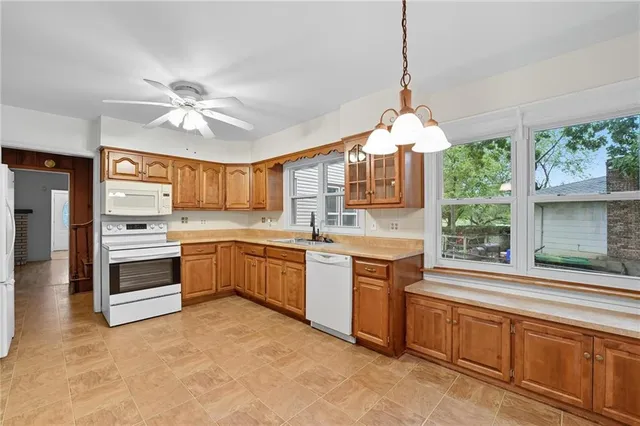 $305,000 | 4952 North Brighton Avenue, Kansas City, MO 64119